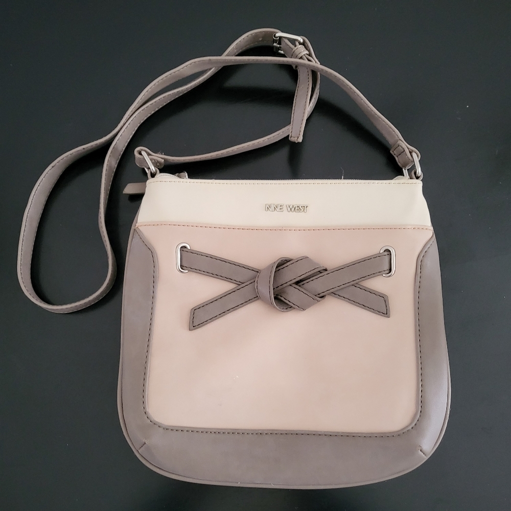 NINEWEST CROSS BODY PURSE